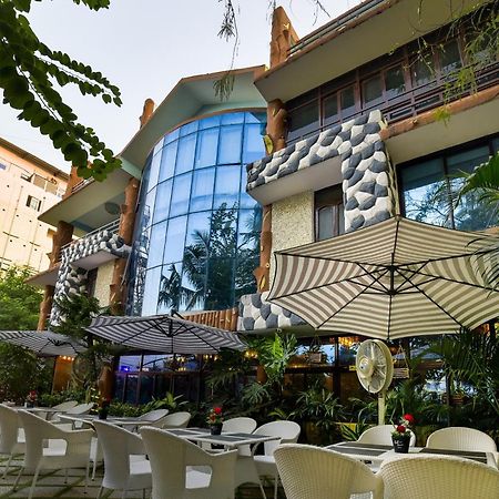 Oyo Cafe Garden Villa Патна Экстерьер фото